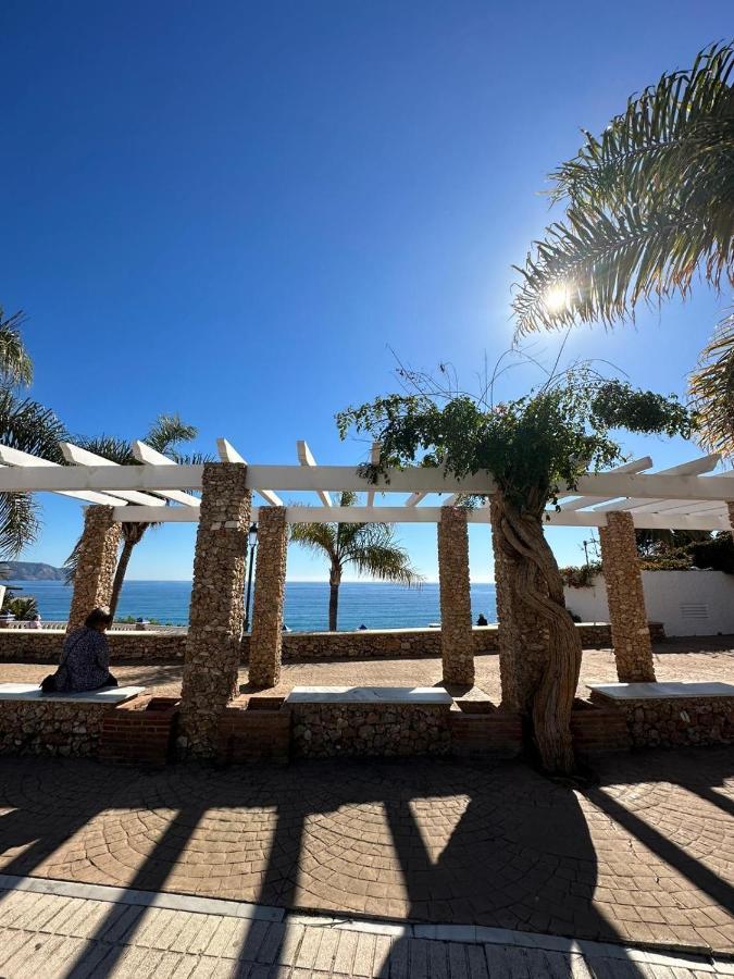 Tiyoweh Apartment Nerja Exterior foto